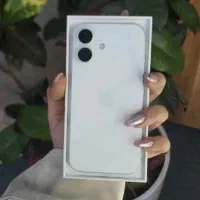 ایفون ۱۶ نرمال