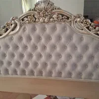 تخت و میز توالت