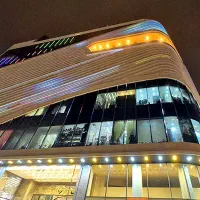 فروشنده خانم نیمه وقت مرکز خرید زیمامال