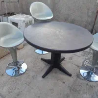 میزغذاخوری چهارنفره