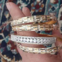 النگوودستنید