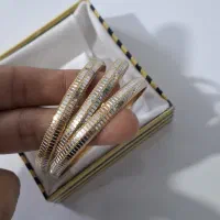 مقداری طلا ۱۳۰ بالای تابلو|جواهرات|قم, چهل درخت‎|دیوار