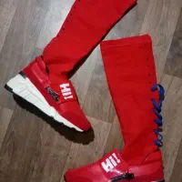 پوت و نیم پوت|کیف، کفش، کمربند|صدرا-فارس, فاز ۲|دیوار