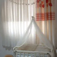 تخت گهواره کنار مادر + روروئک|تخت و صندلی بچه|همدان, |دیوار