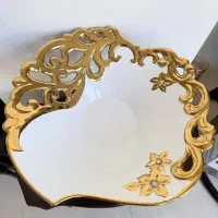 ظرف پایه دار بزرگ