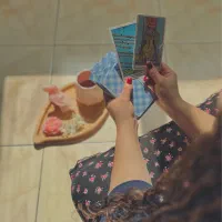 اموزش و انجام خدمات تاروت و شمع تراپی