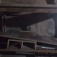 دو عدد میز کار آهنی سنگین ۱۰۰۰۰۰۰۰تومان