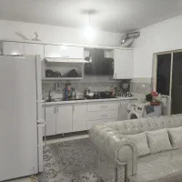 آپارتمان ۱۰۰ متری/دو خواب/طبقه دوم/پارکینگ/زارع ۱۸