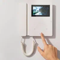 نصب آیفون و سایر خدمات برقی