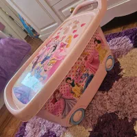 باکس اسباب بازی و وان بچه