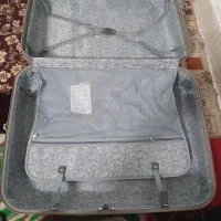 یک عدد چمدان مسافرتی سایز ۷۵×۷۰|کیف، کفش، کمربند|رباط‌کریم, رباط‌کریم|دیوار