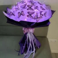 دسته گل پروانه نورانی