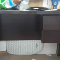 میز کار سالم وتمیز و صندلی چرخ دار