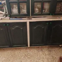 کابینت آشپزخانه در حد نو همراه باسینک ظرفشویی تمیز