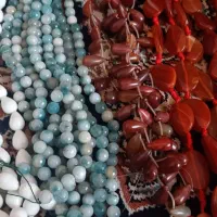 تعداد زیادی مهره