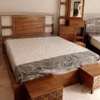 تخت خواب چوب ۲نفره با تشک رویال