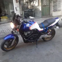 سی بی ۴۰۰مدل ۲۰۰۲