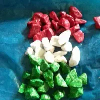 شن رنگی سنگ رنگی سنگریزه رنگی شن تراریوم ماسه رنگی