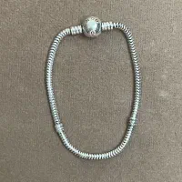 دستبند پاندورا