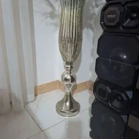 گلدان بدون گل
