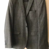 تعدادی کت و شلوار شیک ماسیمودوتی و ایکات(سایز ۵۰)