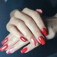 کاشت ناخن با تخفیف