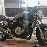 سی بی 1000