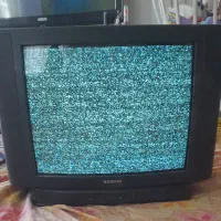 دوعدد تلویزیون ۲۱ و۲۳ اینچ با برند نیک و سنام