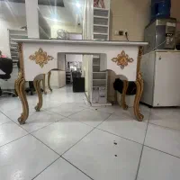 میز ناخن سفید طلایی شیک دونفره با استند لاک بزرگ|آرایشگاه و سالن‌های زیبایی|تهران, لویزان|دیوار
