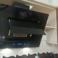 یک عدد هود تمیز به علت جابجایی کابینت