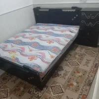 میز ارایش با تخت ۲نفره ۳۵۰۰ملیون