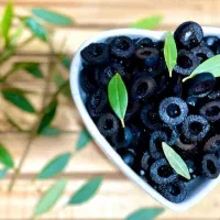 زیتون|خوردنی و آشامیدنی|رشت, آتشگاه|دیوار