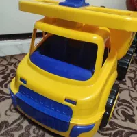 ماشین کامیون|اسباب‌بازی بچه|رشت, رشتیان|دیوار