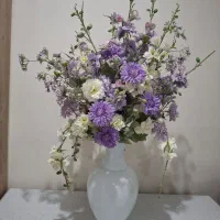 گل و گلدان