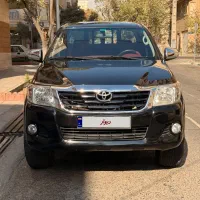 تویوتا هایلوکس