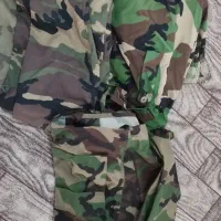 یک عدد پوتین شماره ۴۳به همراه ۳دست پیراهن لجنی