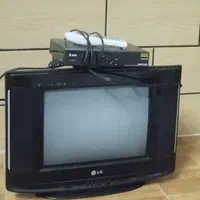 تلویزیون ال‌جی کوچک به همراه گیرنده دیجیتال