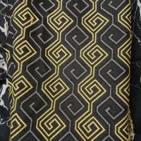 پارچه . دوخته نشده