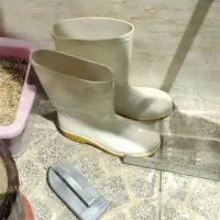 چکمه تمیز برای شستن پتو سایز۳۶ و۳۷