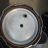 زودپز|ظروف پختوپز|زنجان, |دیوار