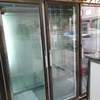 یخچال ویترینی مشابه نو|فروشگاه و مغازه|بروجرد, |دیوار