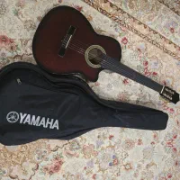 گیتار یاماها