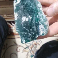 آیا کسی هست در خصوص سنگهای جداب وقیمتی