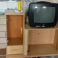 میز عسلی وتلویزیون|تلویزیون و پروژکتور|اصفهان, باغ فدک|دیوار