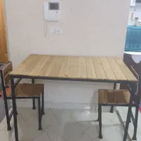 میز ناهار خوری چوبی استفاده نشد خودم7500پولش دادم