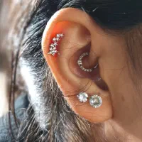 خدمات پیرسینگ قائمشهر