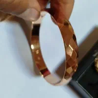 دستبند طرح طلا بهترین مارک بدلیجات رنگ ثابت