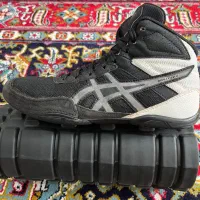 کفش کشتی|تجهیزات ورزشی|رشت, چله خانه|دیوار