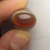 عقیق سرخ خطی