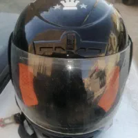 کلاه کاسکت تمیز و در حد نو